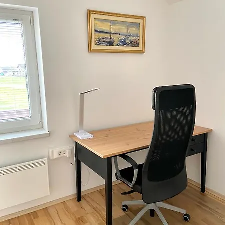 Avio Rooms Apartman *